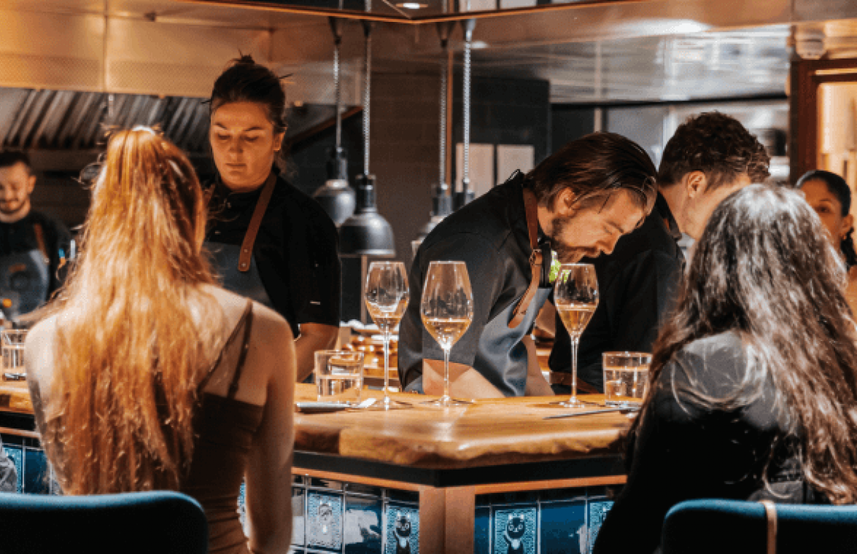 GRR LC MAYFAIR MAY 2023 CHEF S TABLE5 y2ravk.270624.tab