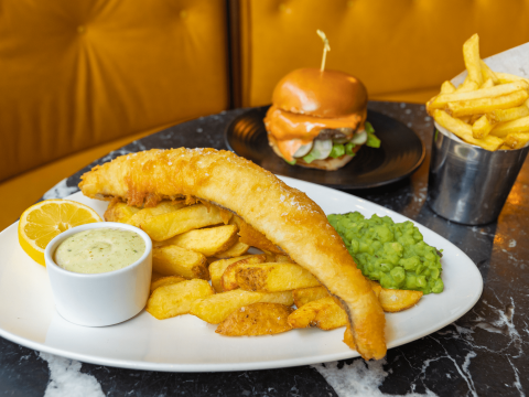 GRR BSK ST PAULS APRIL 2023 FOOD FISH AND CHIPS 5 cr5zqq 1