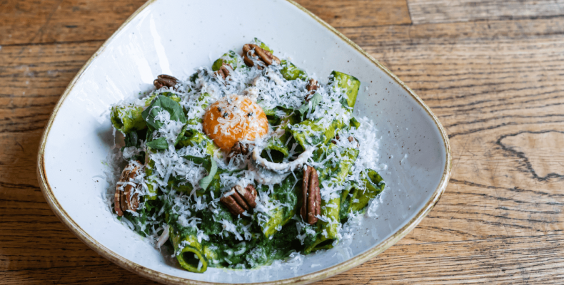 GRR GRBG MAYFAIR APRIL 2024 FOOD LOBSTER ROLL KALE PESTO PASTA1 bcppvh.150724