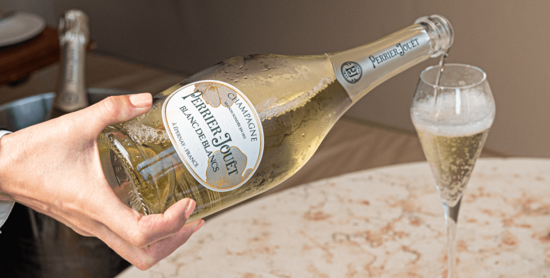 GRR RR SEPTEMBER 2025 FOOD RAW BAR OYSTERS PERRIER JOUET6 f8s8j1 100925 1