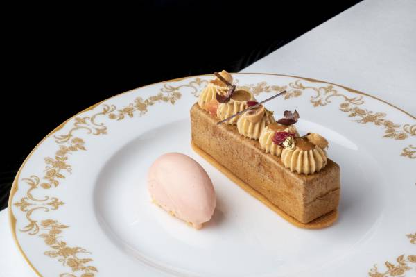 GRSAxVOYAggxpril2023100